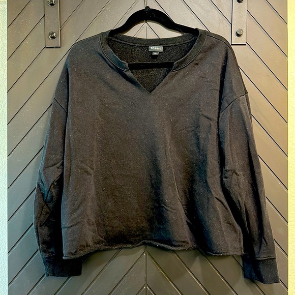 NWOT Torrid cropped sweatshirt - Picture 2 of 3